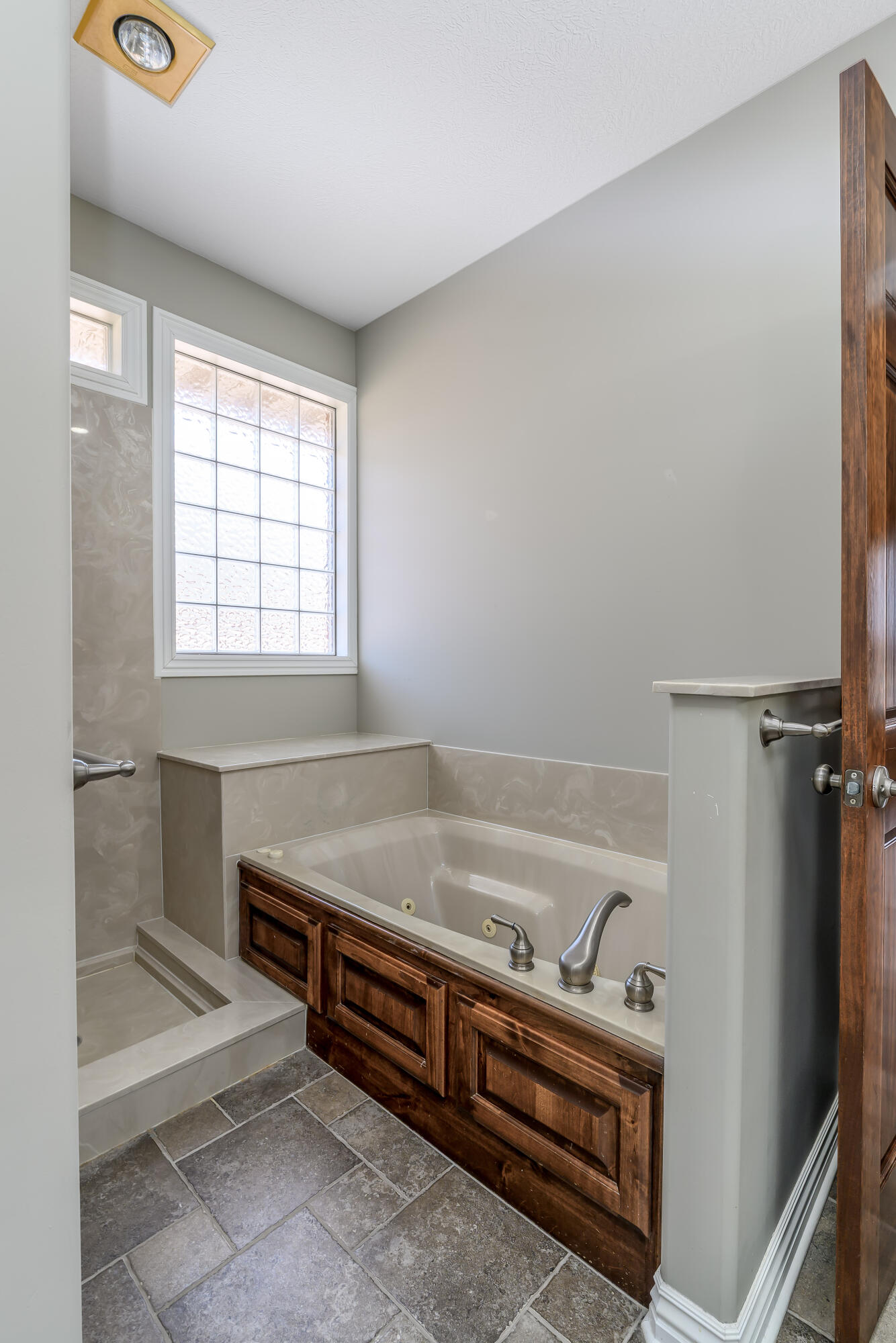 Marlborough Manor - Residential