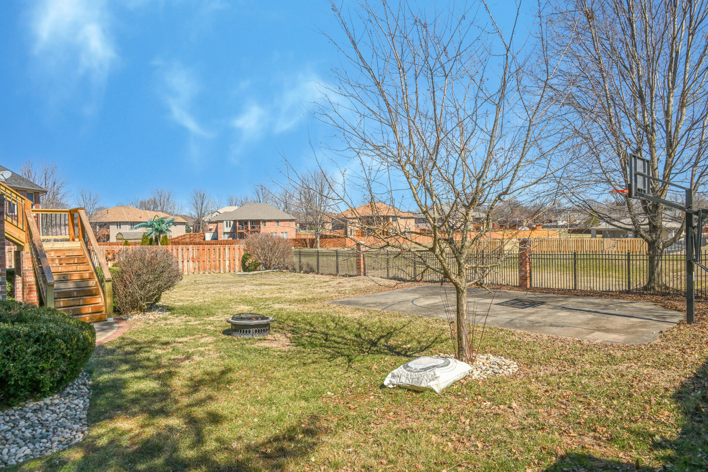 Marlborough Manor - Residential
