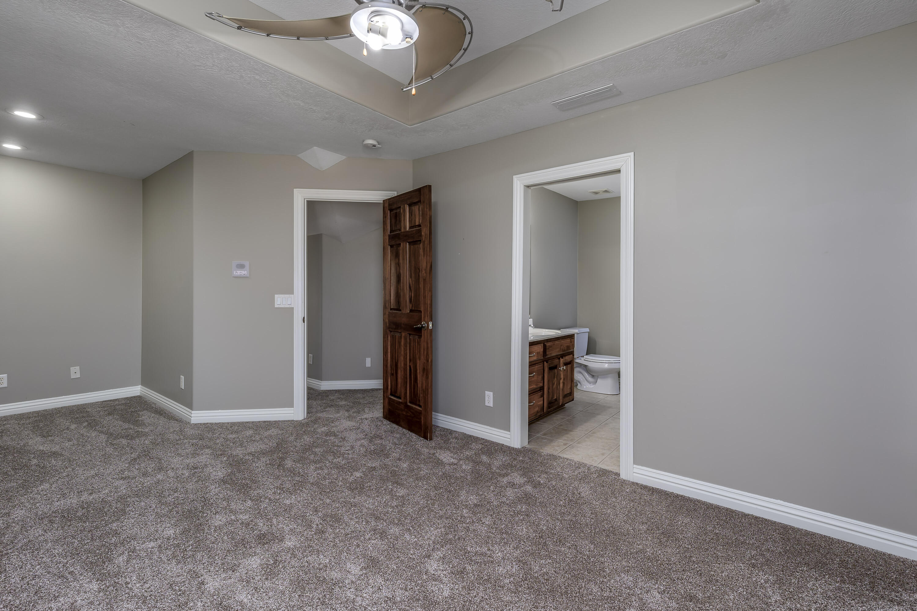 Marlborough Manor - Residential