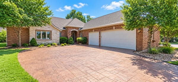 8650 INTERLOCHEN DR, NIXA, MO 65714 - Image a5e95c855649d74111ff5b7236cda549/817349728