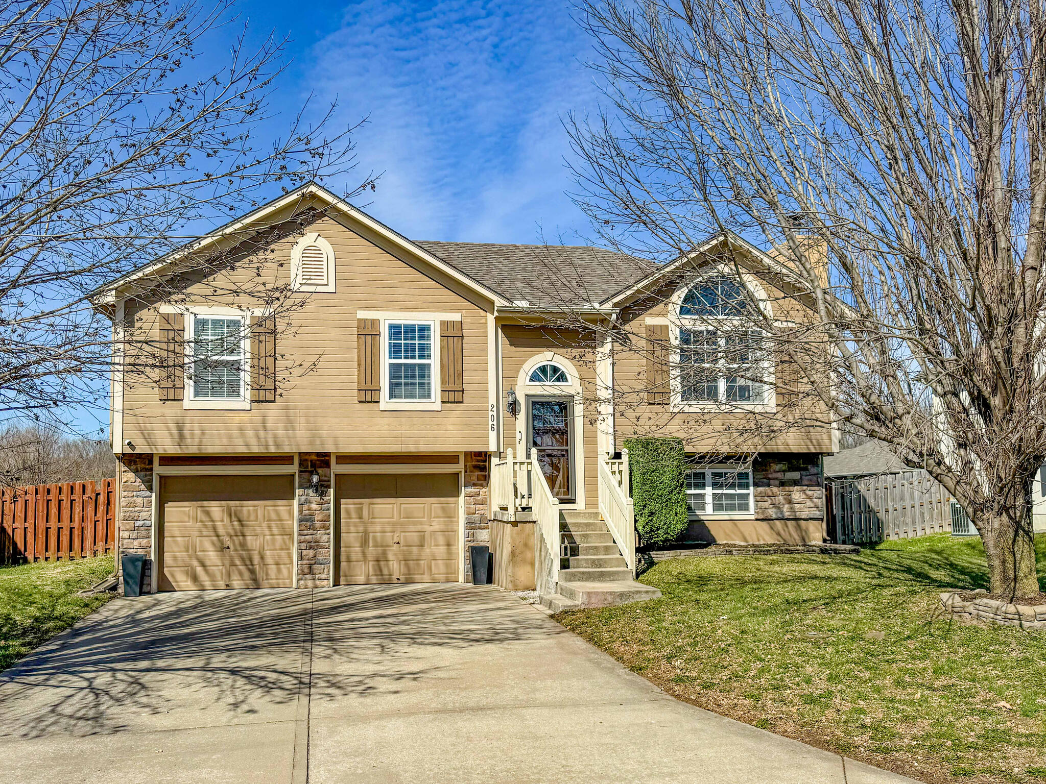 Listing image 1