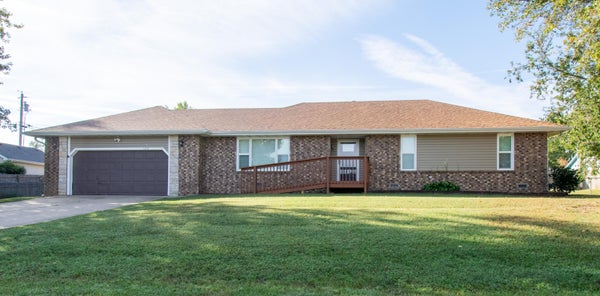 1300 E RAINEY ST, OZARK, MO 65721 - Image a7a3fa6c0fdee5f4957a246c1196d397/4281021348