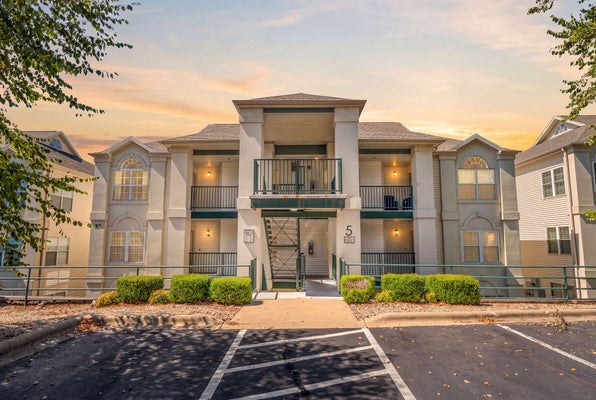 351 S WILDWOOD DR # 2, BRANSON, MO 65616 - Image a953d03c60bb04430eaf602a55545c3a/3842970258