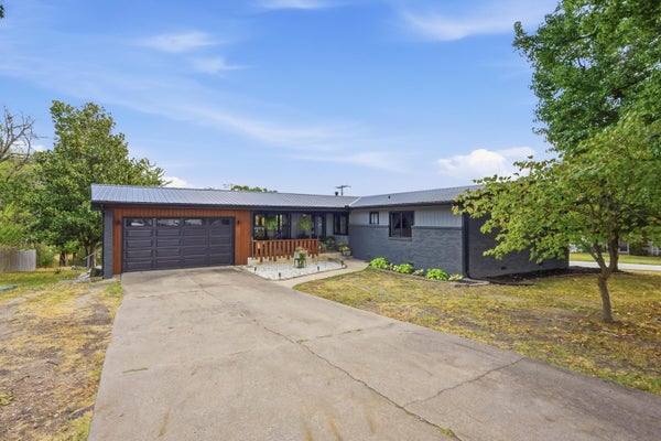 815 SPENCER DR, NEOSHO, MO 64850 - Image aa03ecc7f39932961feb99e35595dc99/1503292128