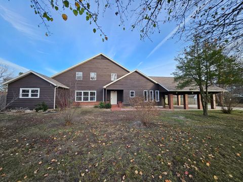 Photo of 1011 3rd Street, Monett, MO 65708 (MLS # 60310756)