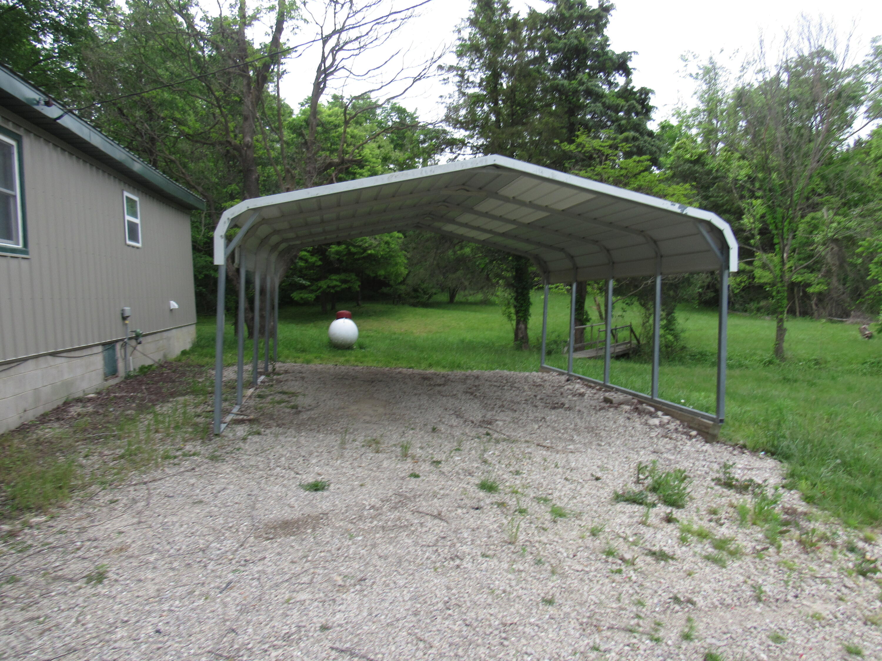 2203 Old Sycamore