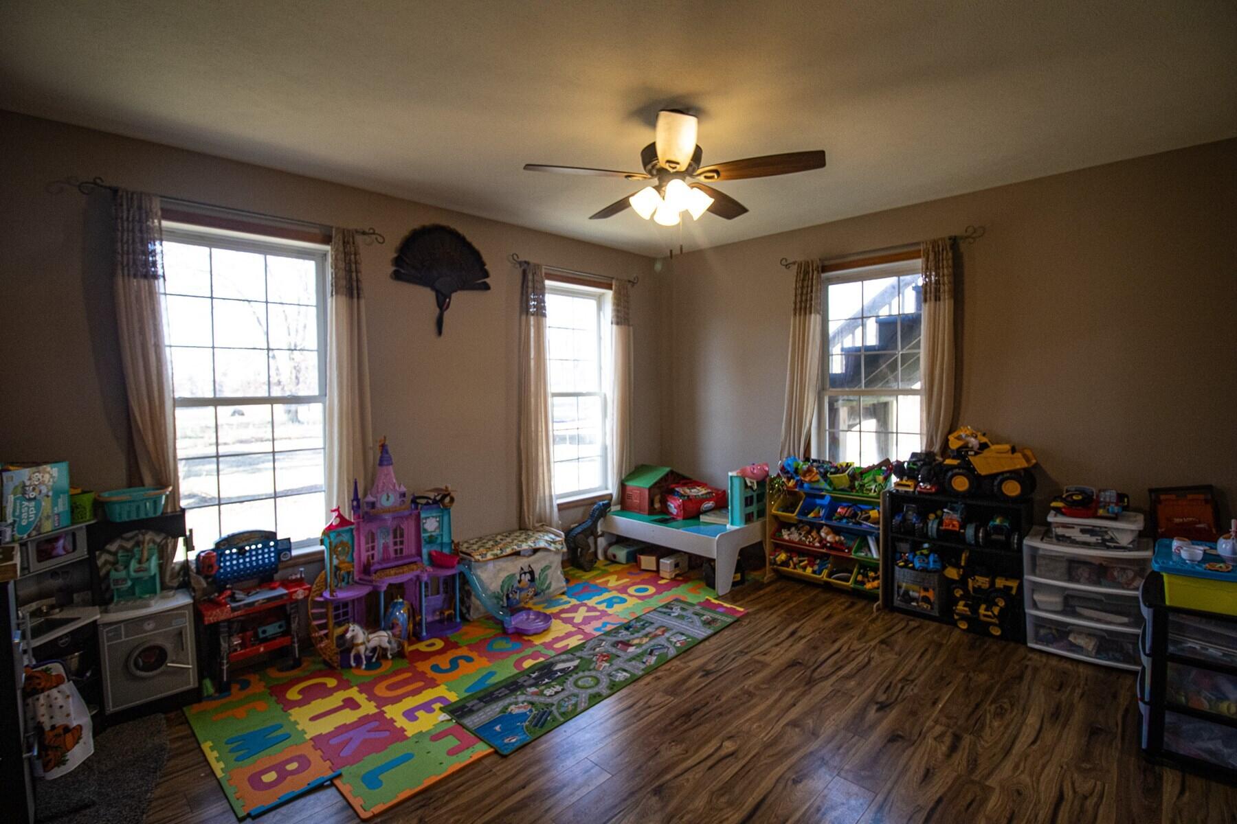 Saint Clair-Not in List - Residential