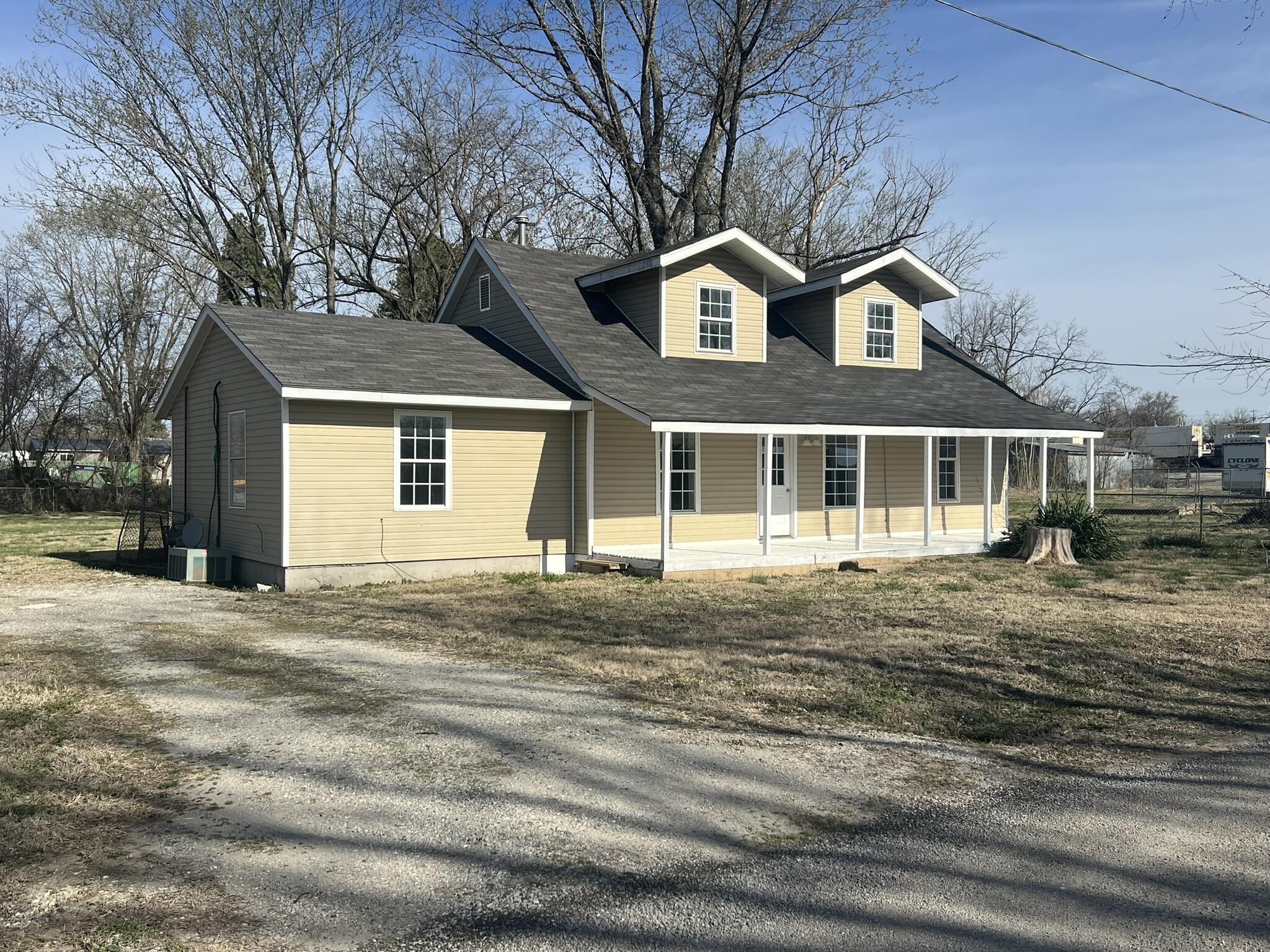 Listing image 1