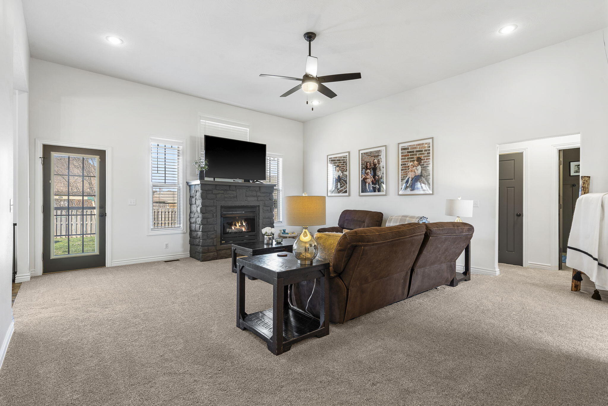 The Lakes Shuyler Rg - Residential