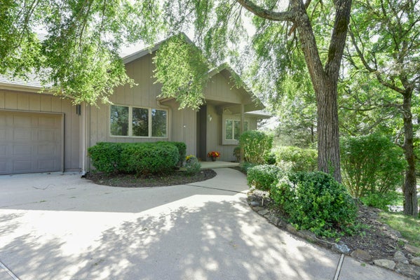 1304 STONEYCREEK LN, REEDS SPRING, MO 65737 - Image aebb5b62c0f8cdd5ed0d8cdb217bec80/1584947966