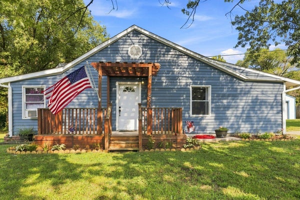 623 S CENTER ST, GRANBY, MO 64844 - Image af066882d17ef1a82b76e7e352a0dae8/3575167520