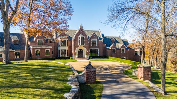 6052 E SUMMIT VIEW DR, SPRINGFIELD, MO 65809 - Image af9dd021a92736dc0c731f6ee5f69698/3018577054
