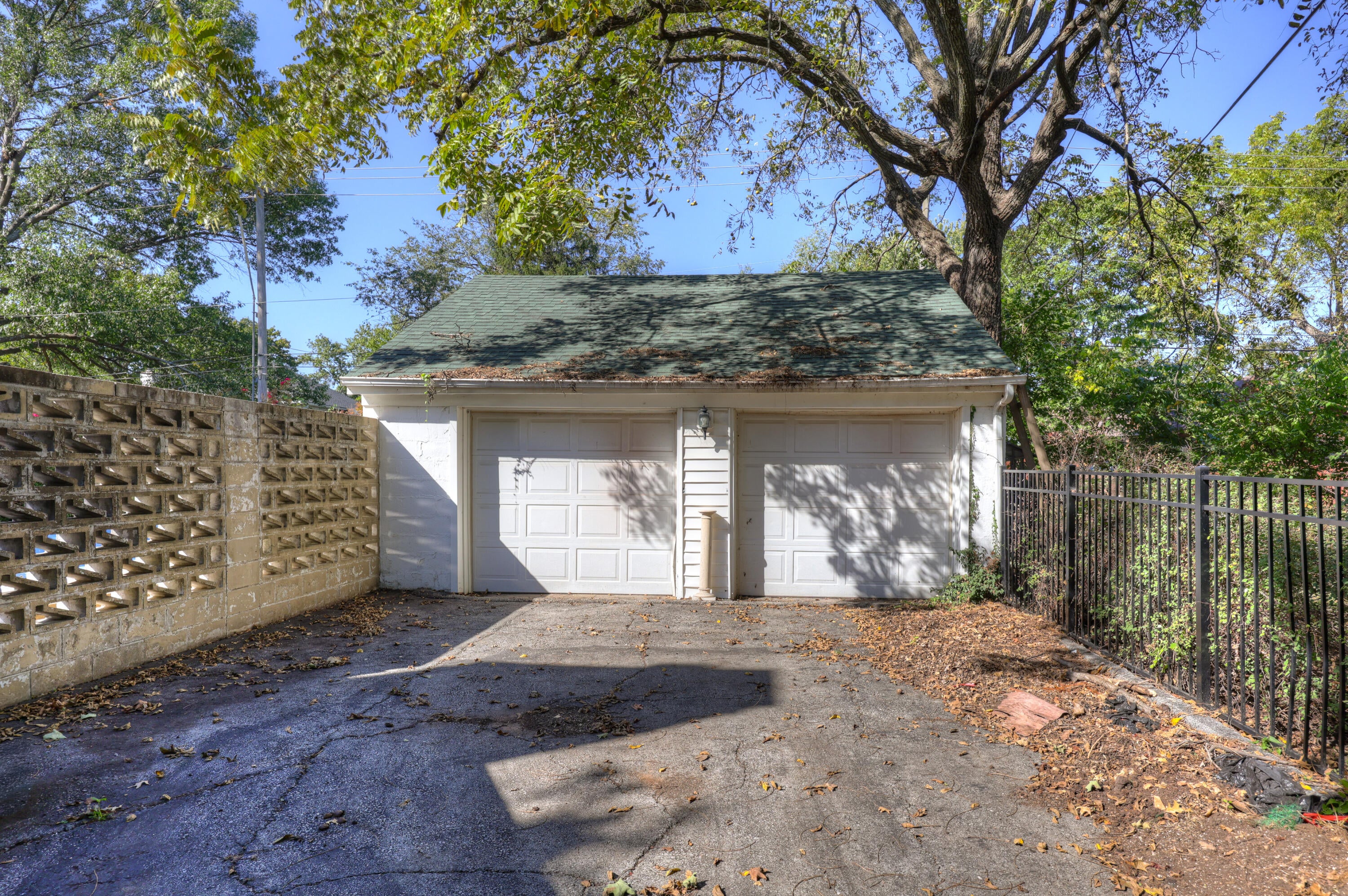 1022 N Sergeant Avenue