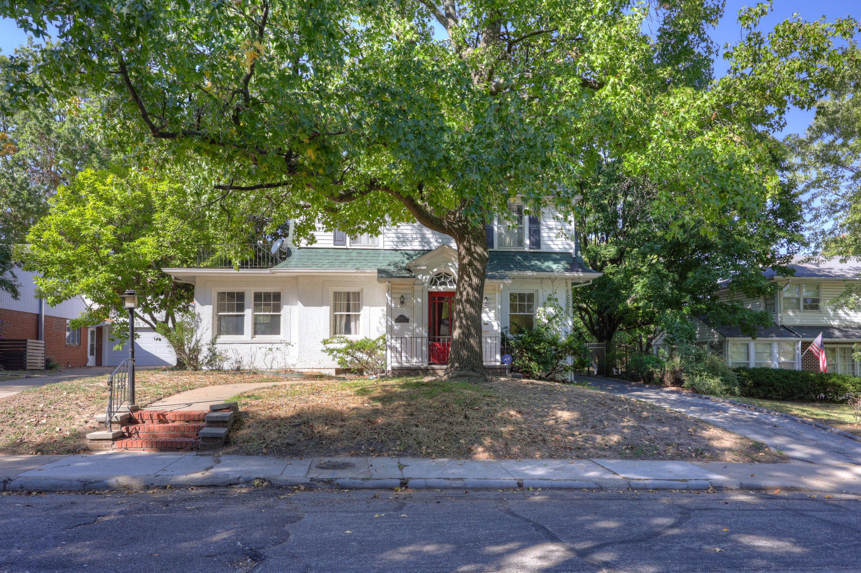 1022 N Sergeant Avenue