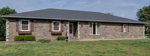 Photo of 1545 S Fairwood Avenue, Springfield, MO 65809 (MLS # 60323803)