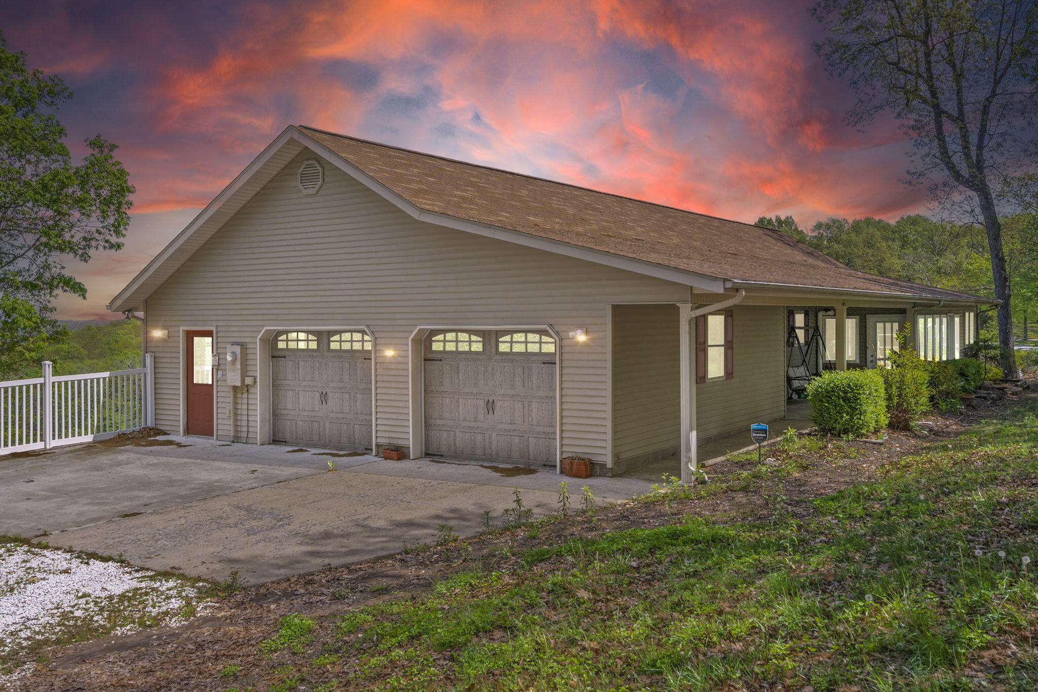 Listing image 1