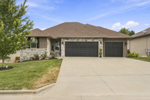 1807 E COSTA MESA CT, OZARK, MO 65721 - Image b2d620f4f657dd00eb9306a6e66b5d59/963289951