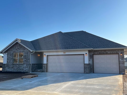 1362 S MAHN AVE, SPRINGFIELD, MO 65802 - Image b375e5af3dc15883b01967567ba2fbc5/4150445500