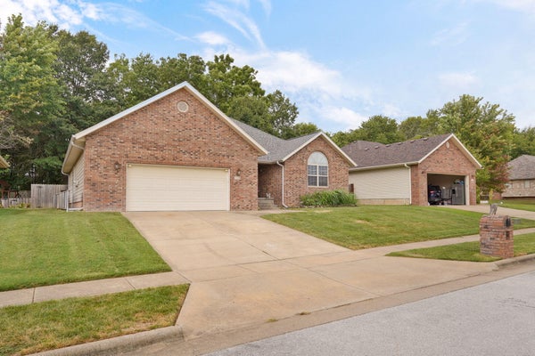 725 S CHRISTOPHER AVE, SPRINGFIELD, MO 65802 - Image b6e180428822959ce17a2bdad2c5662c/532009187