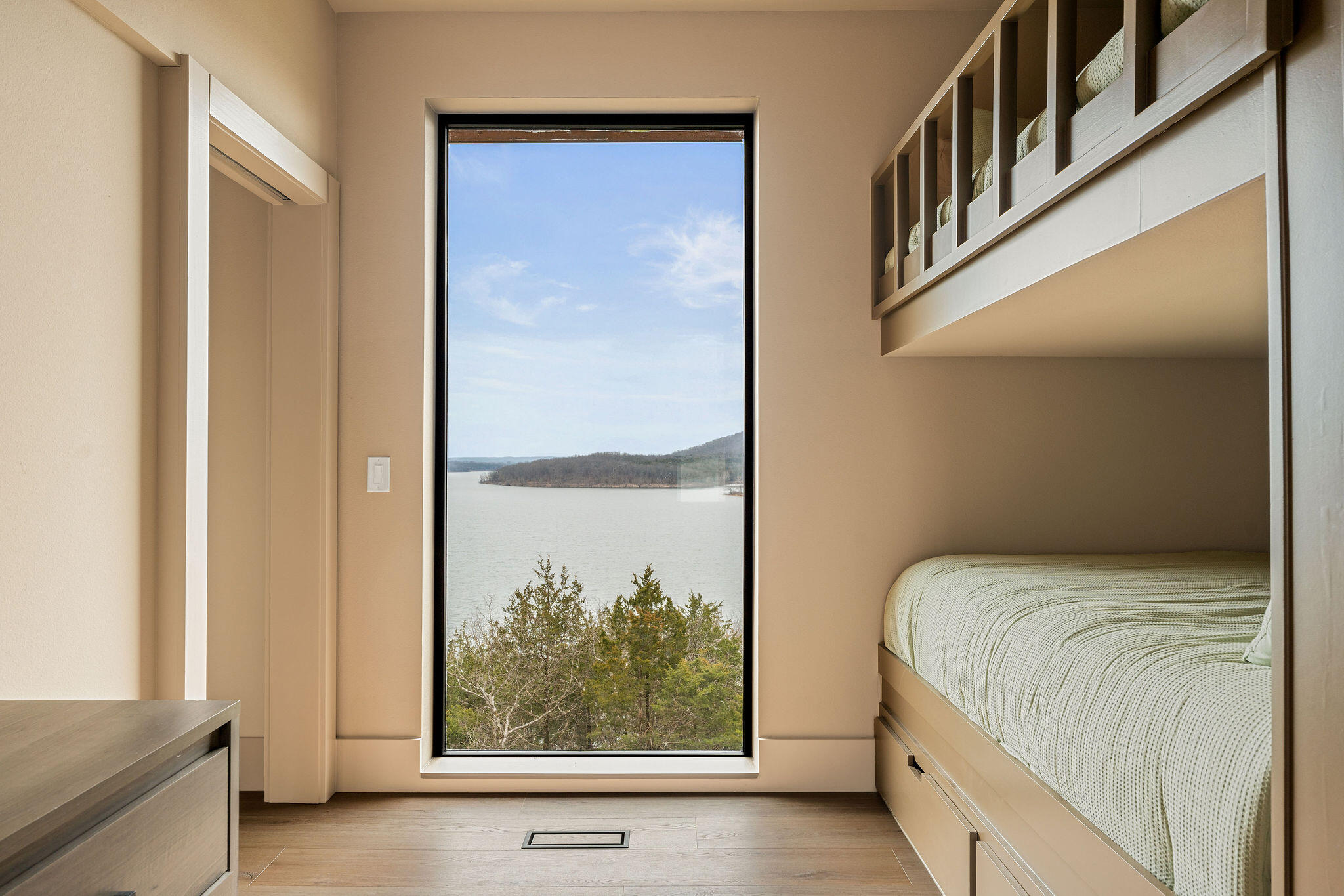 Discovery Bay of Norwalk Ldg - Residential