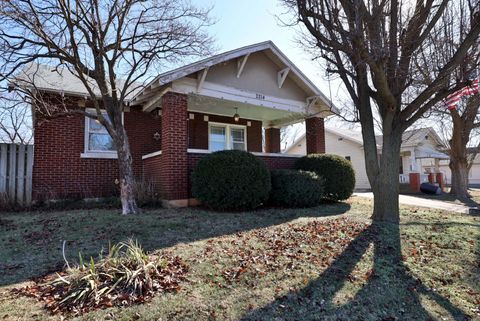 2214 N National Avenue, Springfield, MO 65803 - MLS#: 60286291