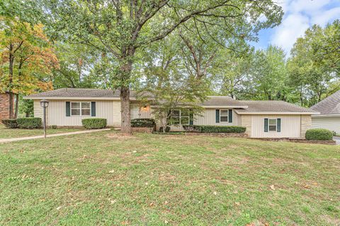 Photo of 8310 Interlochen Drive, Nixa, MO 65714 (MLS # 60307561)