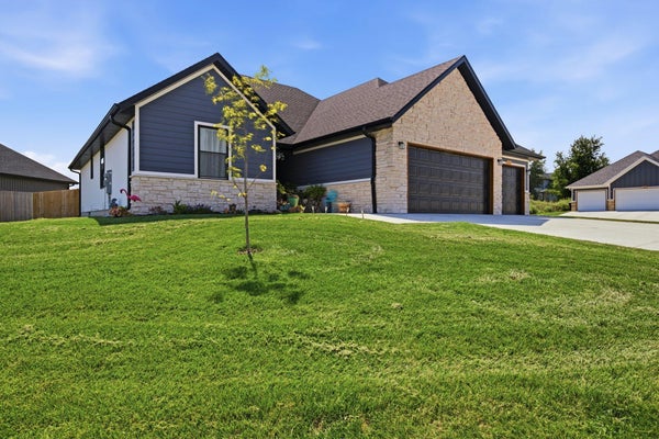 3014 HERITAGE ST, REPUBLIC, MO 65738 - Image bf0a52ab72c94091c12e8b8dbfa9511f/2624147043