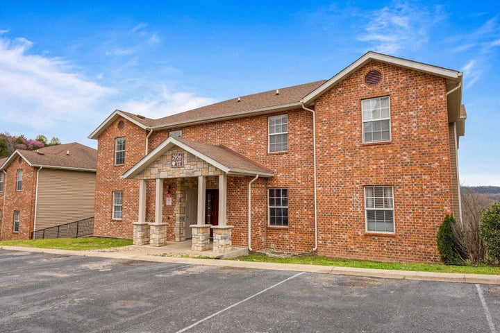 Photo 1 of 23 — 2956 Vineyards Parkway 23-4, Branson, MO 65616