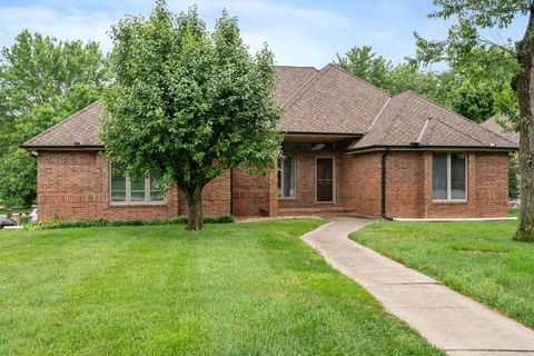 Photo of 4908 S Harvard Court, Springfield, MO 65804 (MLS # 60324316)