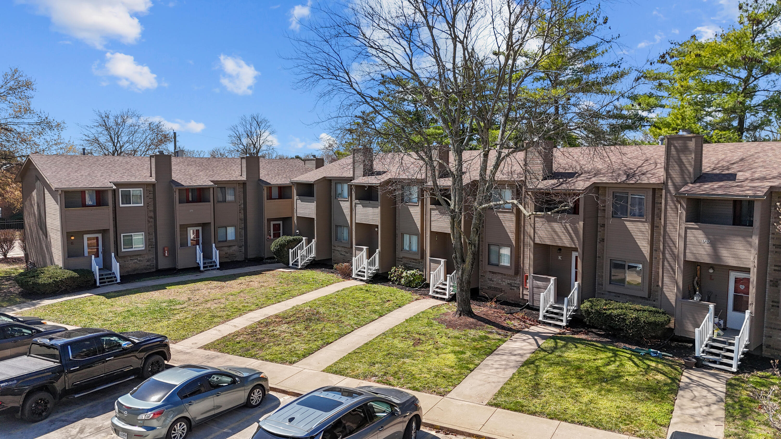 1707 E Walnut Lawn Street