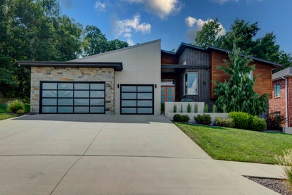 5521 S Ridge Top – Investment Home