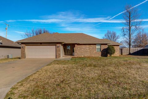 Photo of 2557 E Culpepper Court, Republic, MO 65738 (MLS # 60313521)
