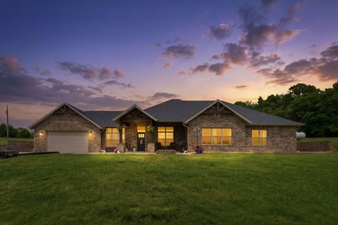Photo of 11326 W Benjamin Lane, Republic, MO 65738 (MLS # 60324399)