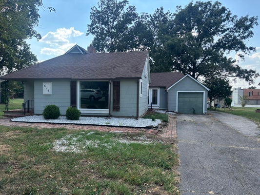 614 S OAKLAND ST, WEBB CITY, MO 64870 - Image c47d20c9e2dd7eaef8db13834e436dd4/762357296