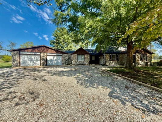 235 MAPLE AVE, LICKING, MO 65542 - Image c4931956a4f8fe2c63b271fe3ee21c15/3545801025