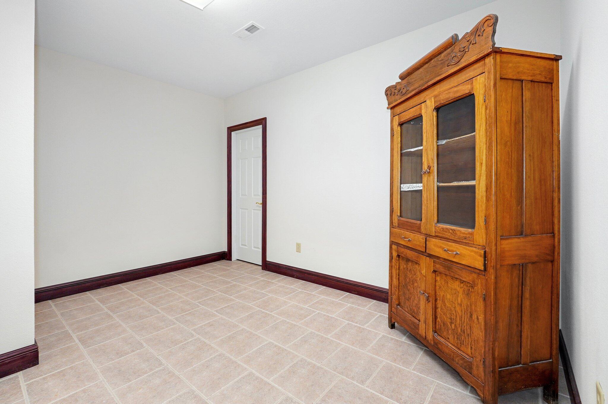 Lawrence-Not in List - Residential
