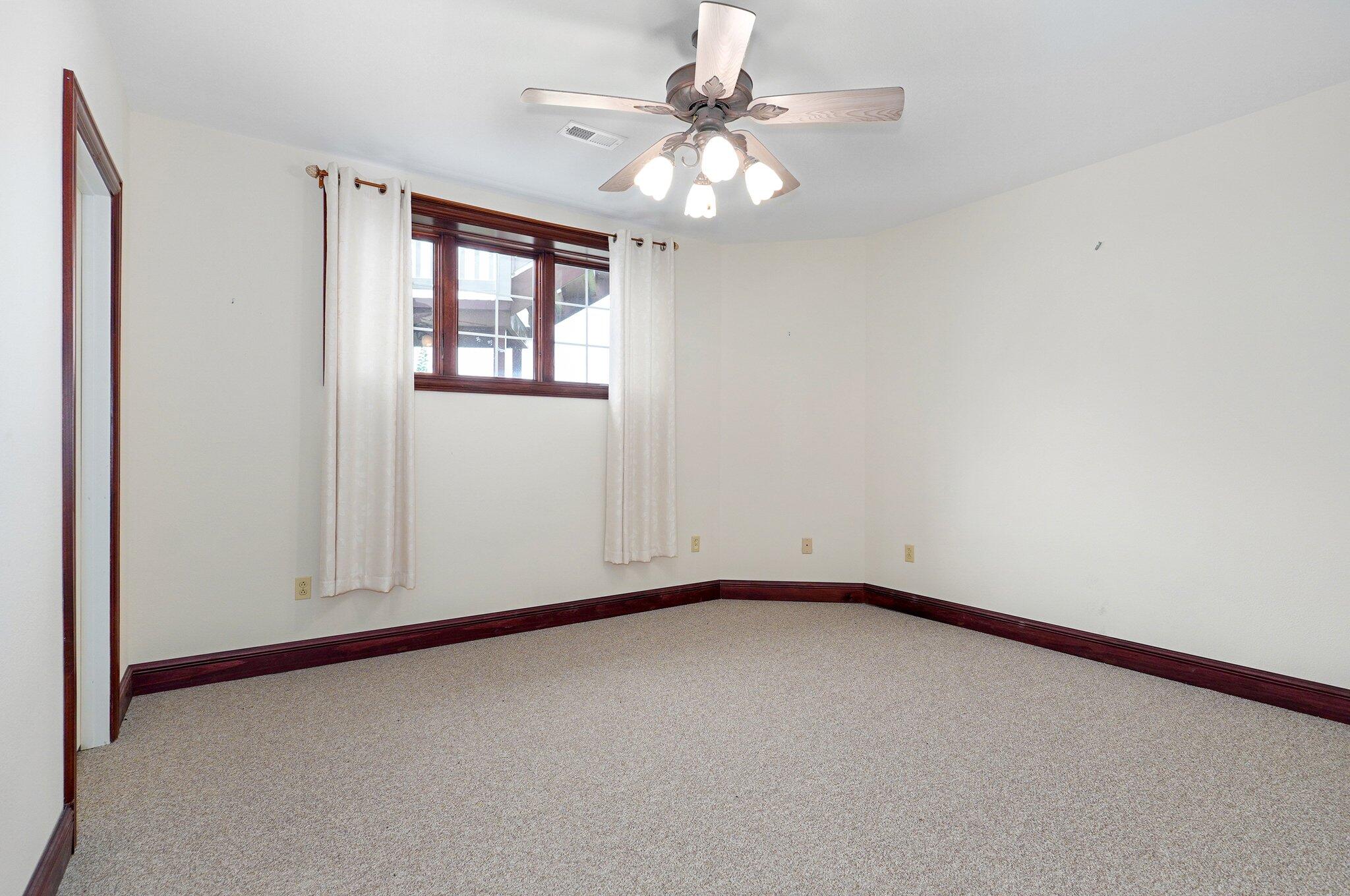 Lawrence-Not in List - Residential