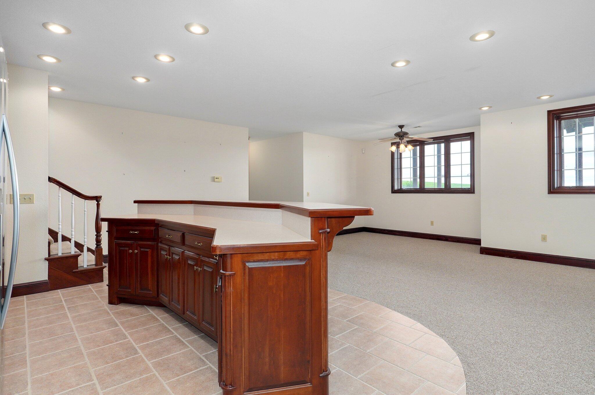 Lawrence-Not in List - Residential