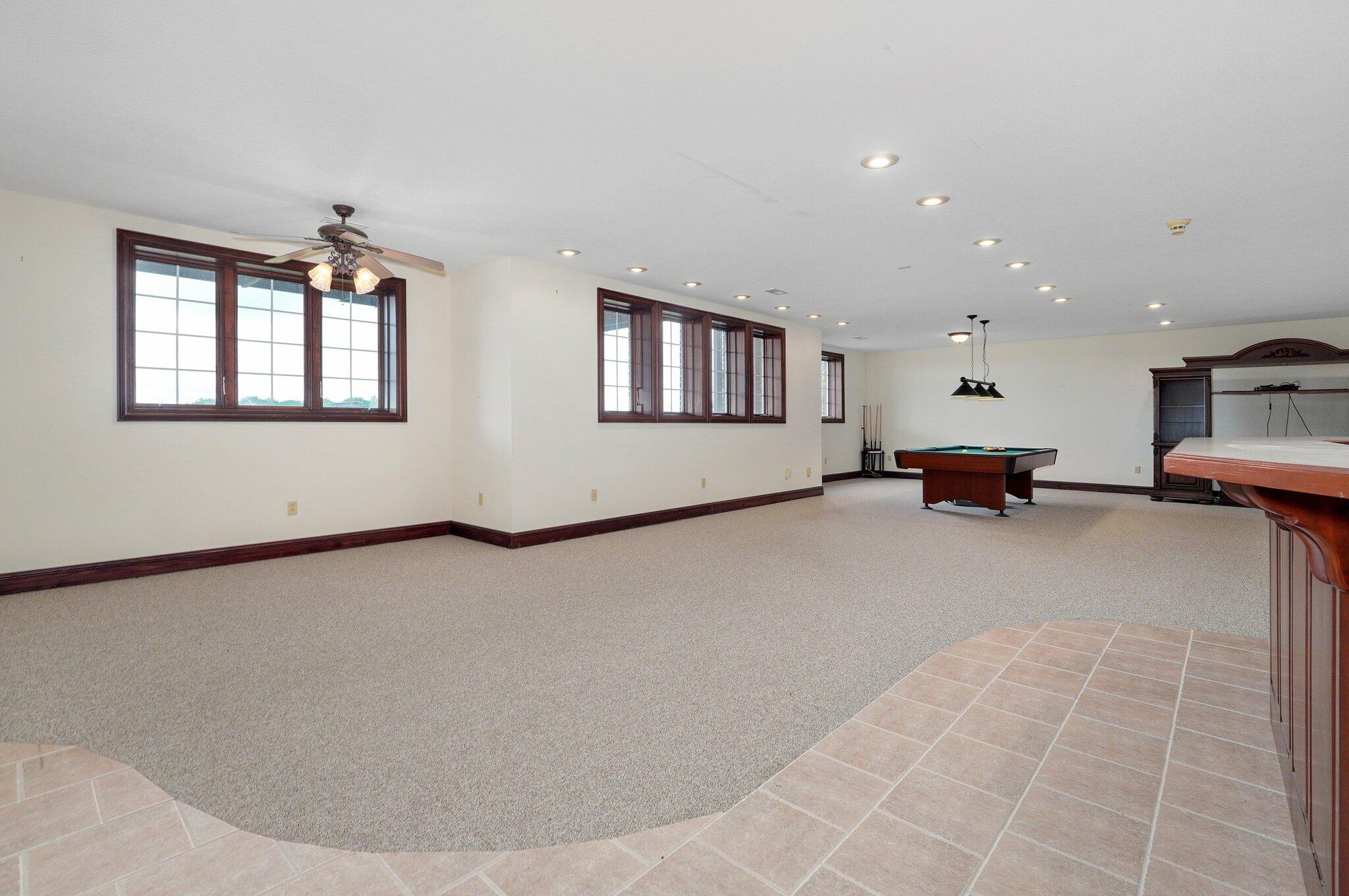 Lawrence-Not in List - Residential
