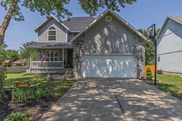 403 E HALSEY ST, REPUBLIC, MO 65738 - Image c6bd8aa3bc2301454a6f4d0ee372d328/3486407898