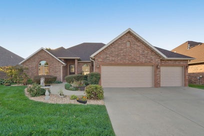 3305 S Juniper Avenue Springfield MO 65804