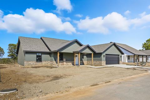 Photo of 13590 Patti Lane, Neosho, MO 64850 (MLS # 60307697)