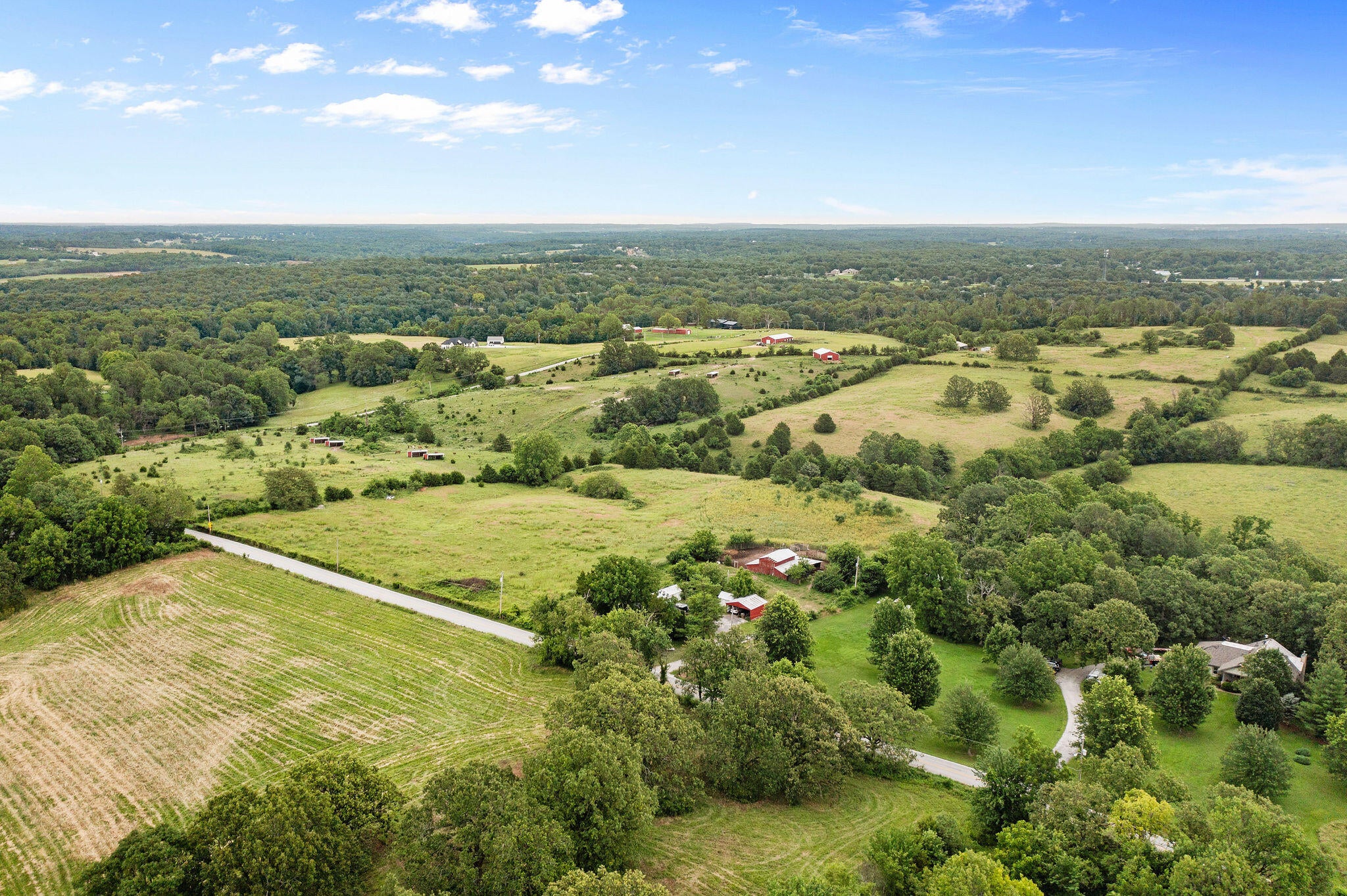 3812 N Farm Rd 131
