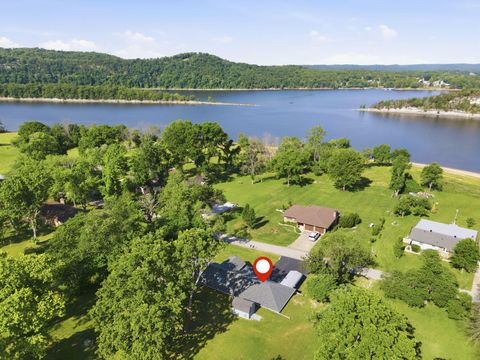 Photo of 226 Hunt Club Circle, Galena, MO 65656 (MLS # 60323993)