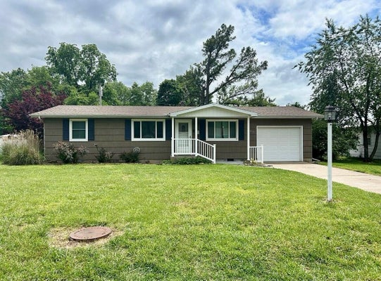 419 DAVIS DR, MONETT, MO 65708 - Image cd7bb0a2877512025071c8c8d23c61d1/321155642
