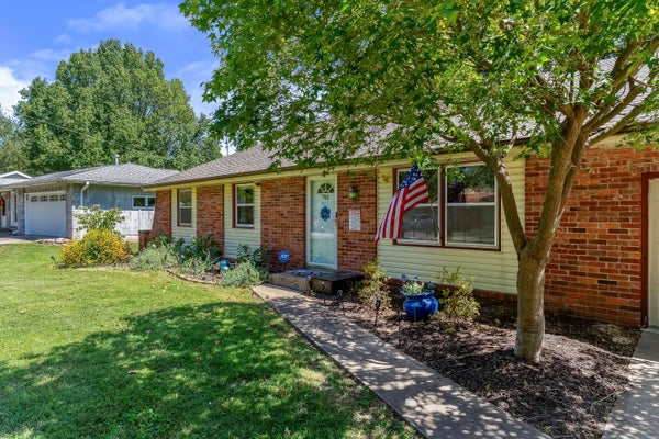 782 W DEERFIELD ST, SPRINGFIELD, MO 65807 - Image cf9b57ebb6422e578a1cec0f0e7f4e3e/3977032813