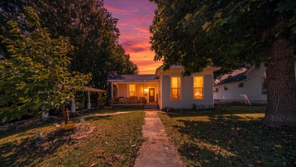 213 ARCH ST, THAYER, MO 65791 - Image cfd8f98b470b7d9eb9fbcce34dc76ac3/1250110056
