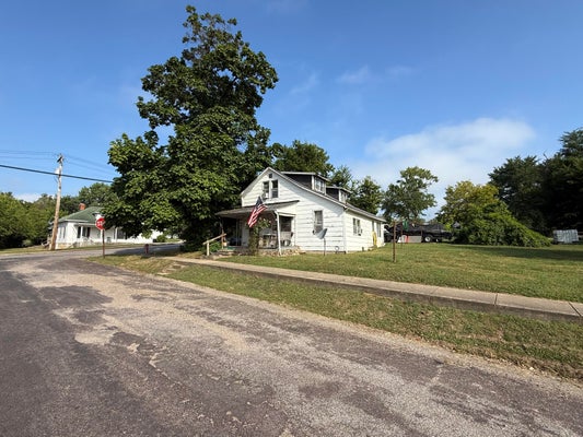 230 W 2ND ST, MOUNTAIN VIEW, MO 65548 - Image cfeba163ccec194e367a04f2be1b53be/2245295363