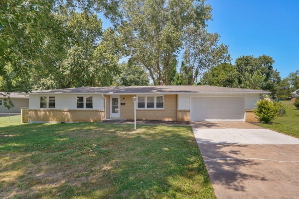 1214 7TH ST, MONETT, MO 65708 - Image d00d8c377a9a5a3103e457df9685a7a4/1036652908