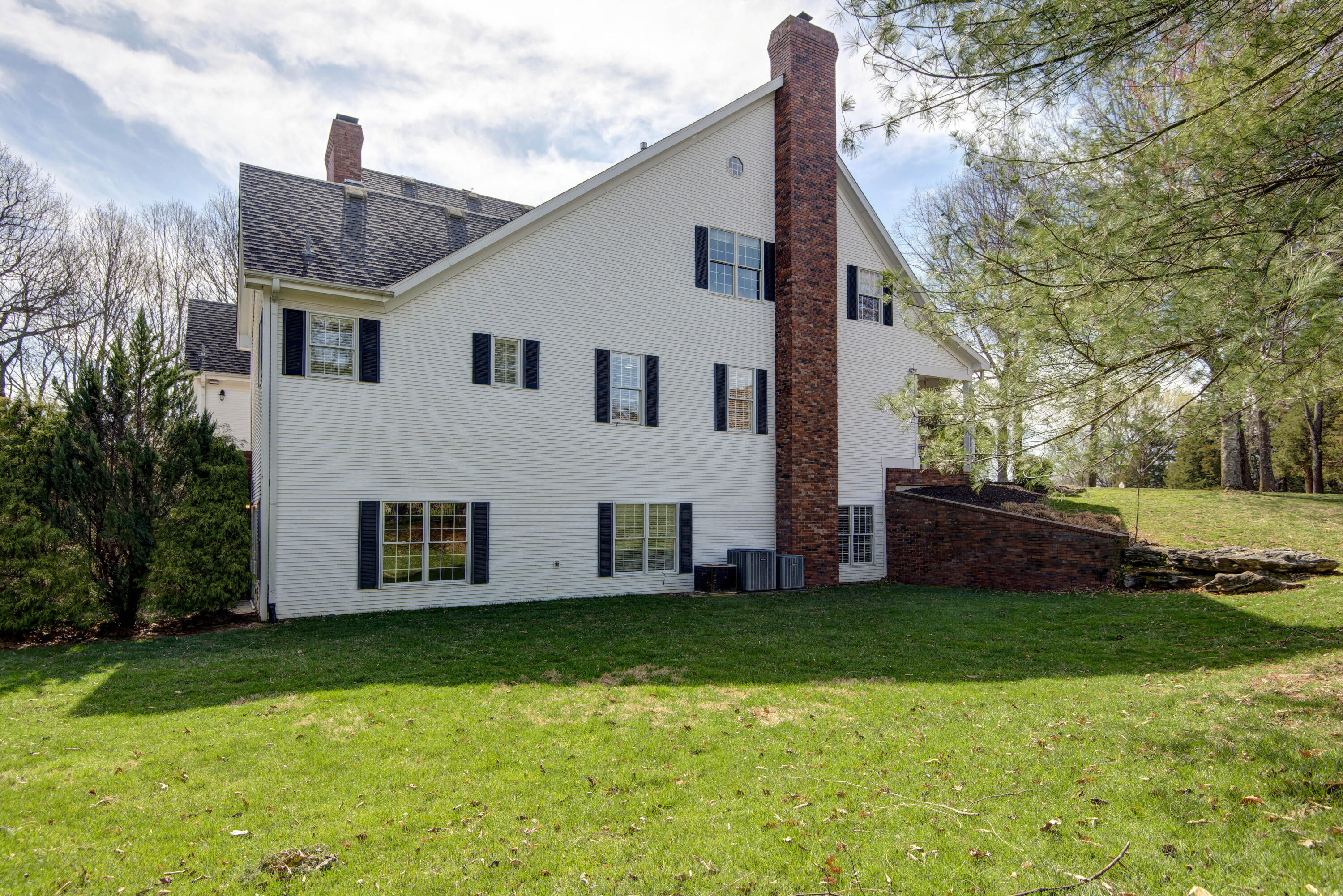 Turnberry Est - Residential